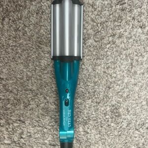 Bed Head Wave Artist Teal Hair Styler
